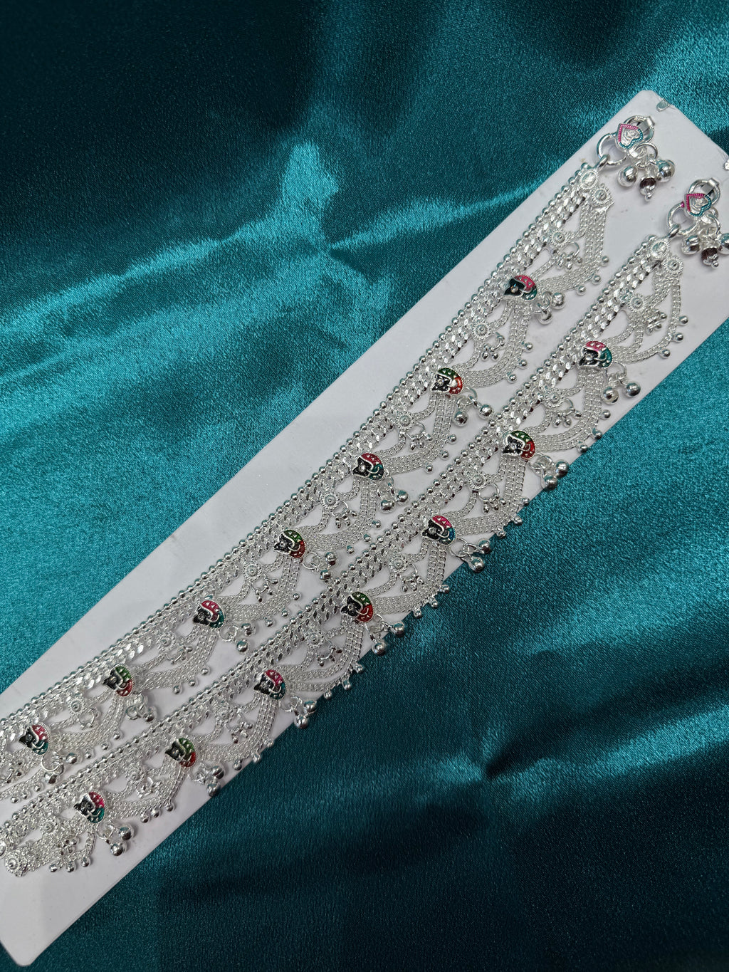 Traditional silver anklet with tulip and frill design