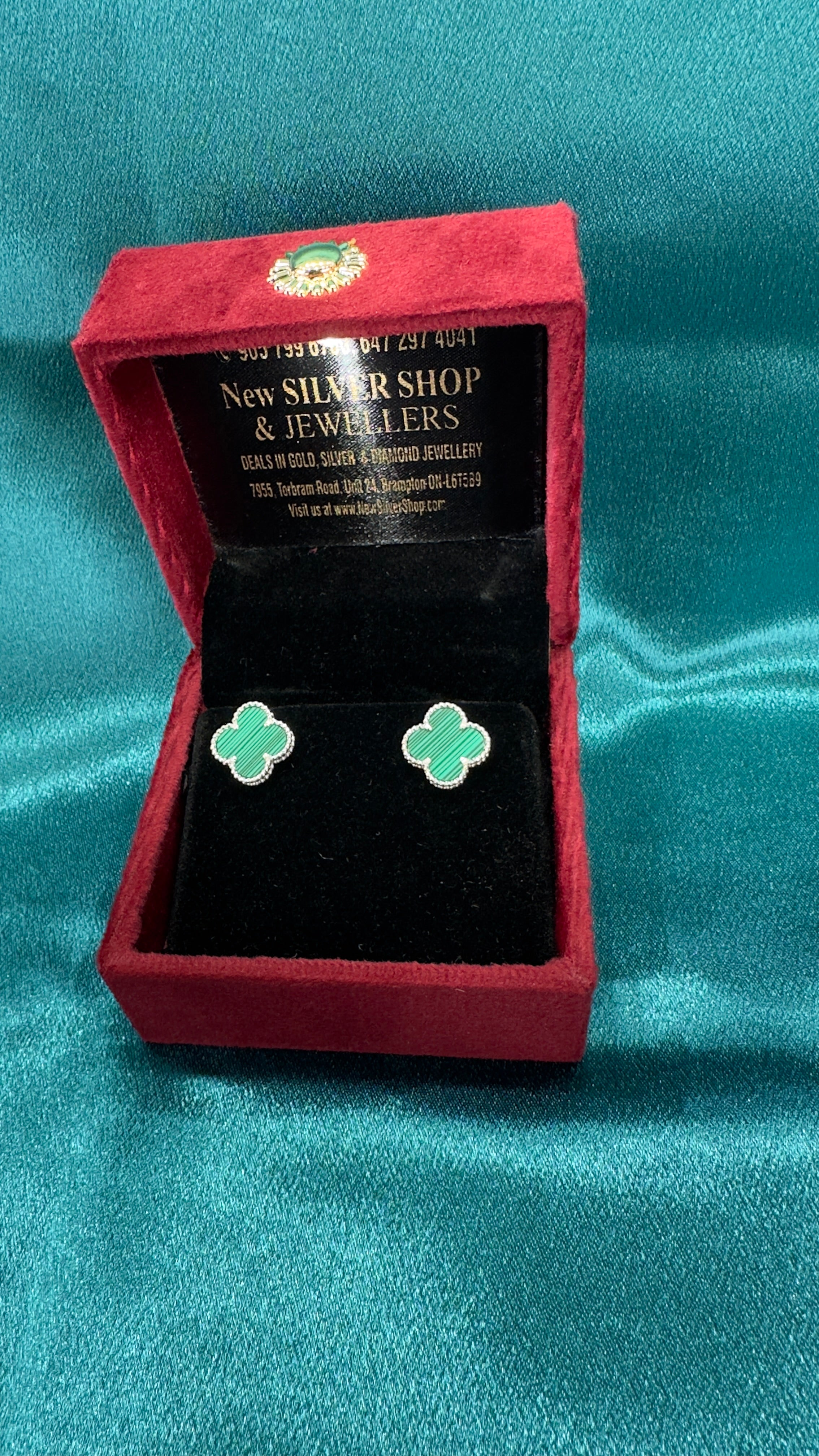 925 Silver Clover-Inspired Earrings in Green Stone