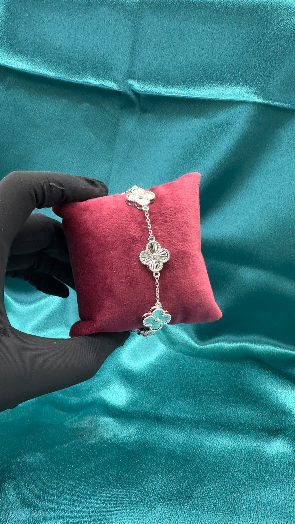 Silver Clover-Inspired Bracelet In Full Silver