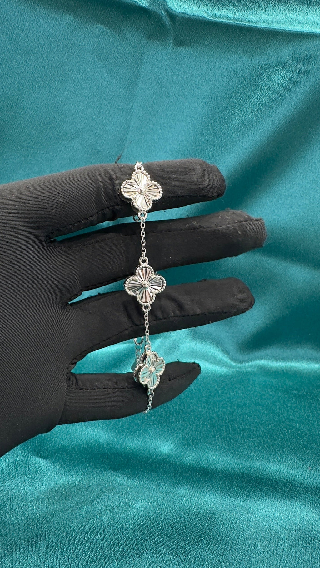 Silver Clover-Inspired Bracelet In Full Silver
