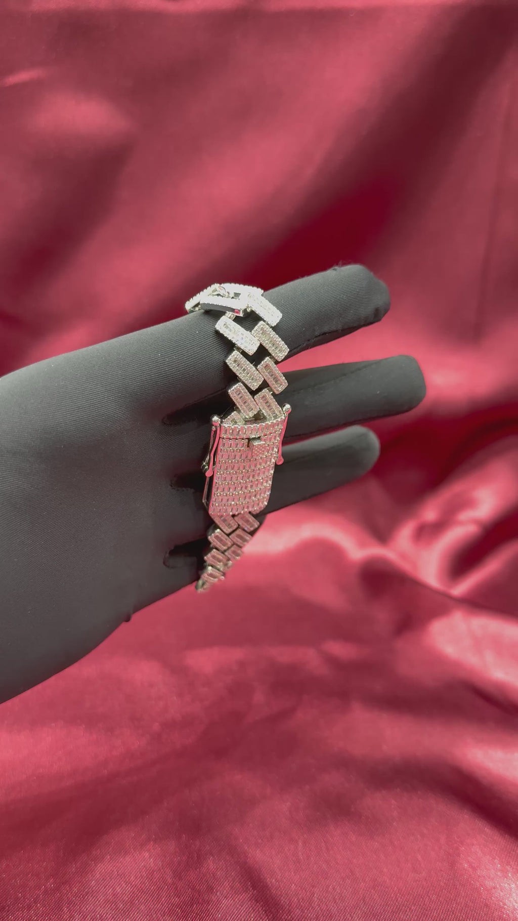 Men’s silver iced out bracelet w/ CZ diamonds (17mm)