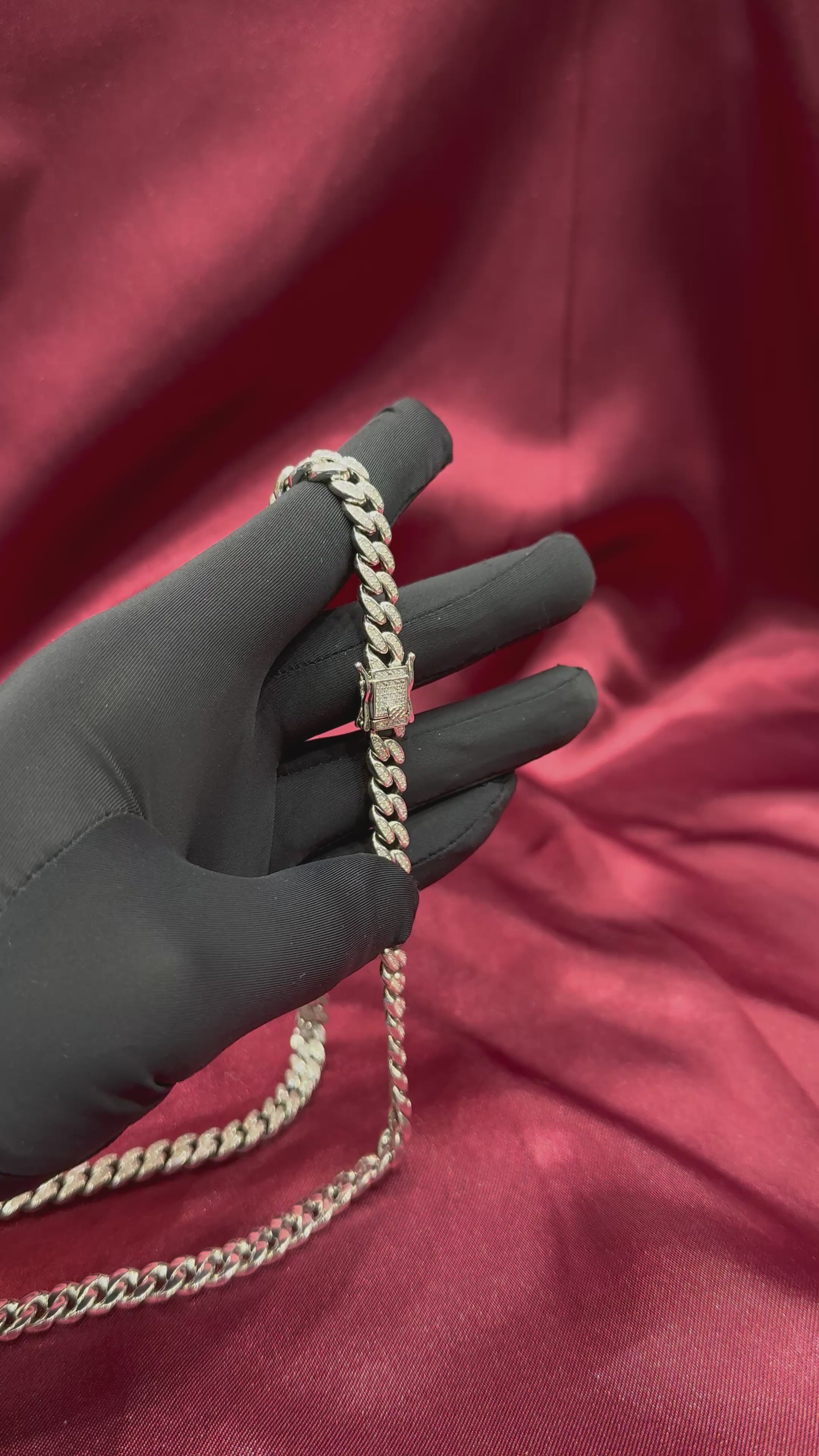 Men’s iced out silver 925 chain W/ CZ diamonds (8mm)