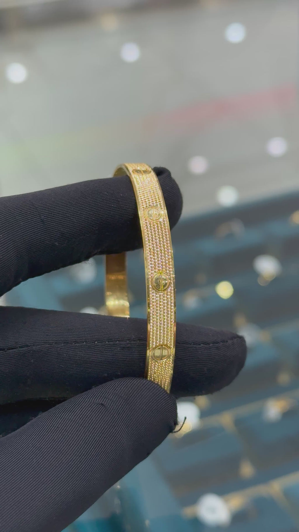22k Gold Designer Bangle