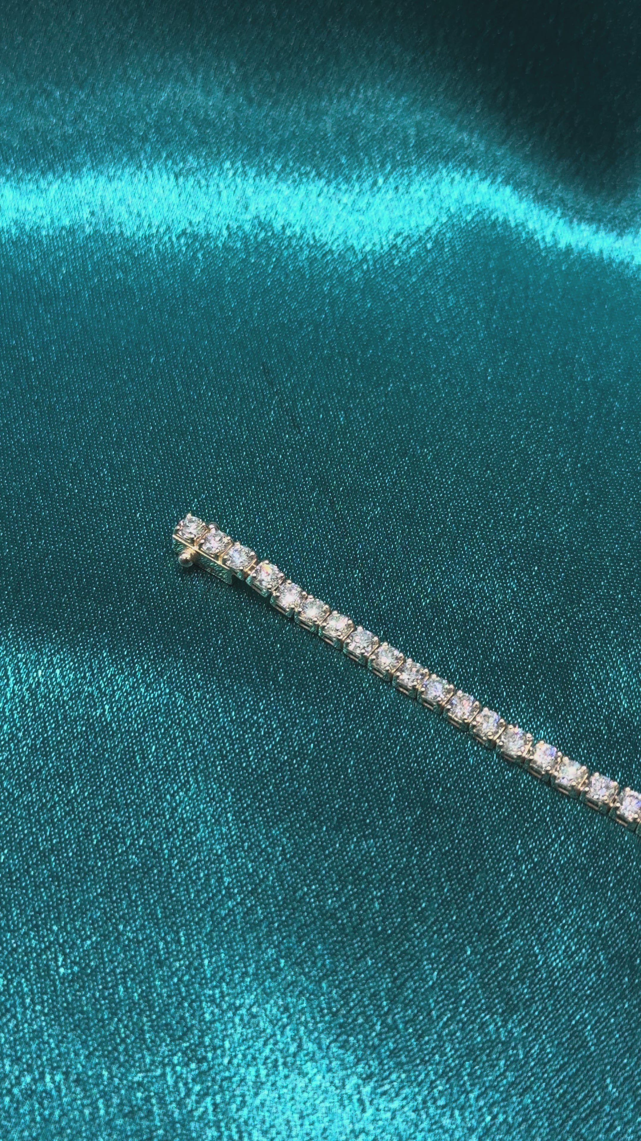 VVS Diamond Tennis Bracelet 5 Carat (7”)
