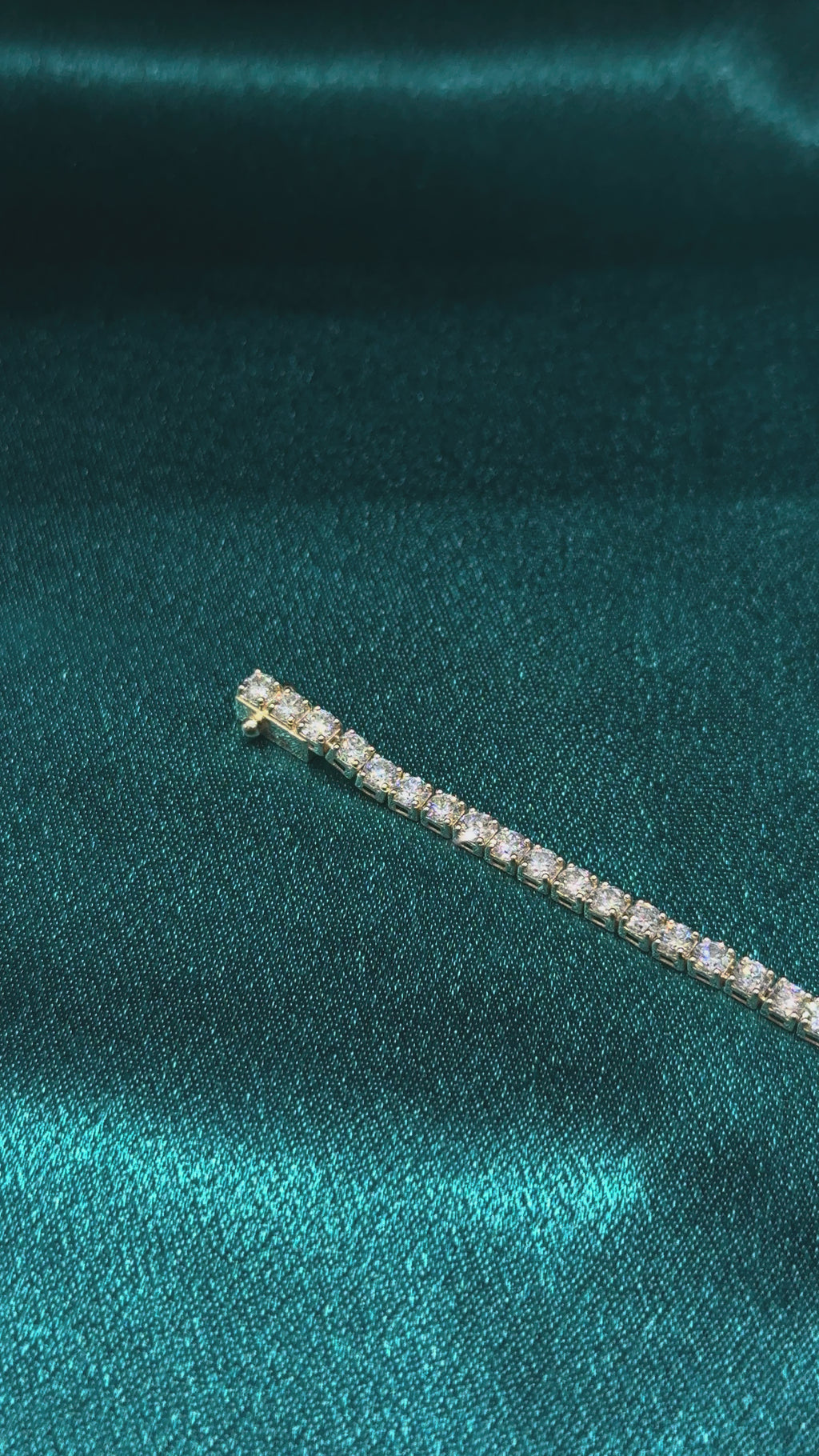 VVS Diamond Tennis Bracelet 6 Carat (8”)