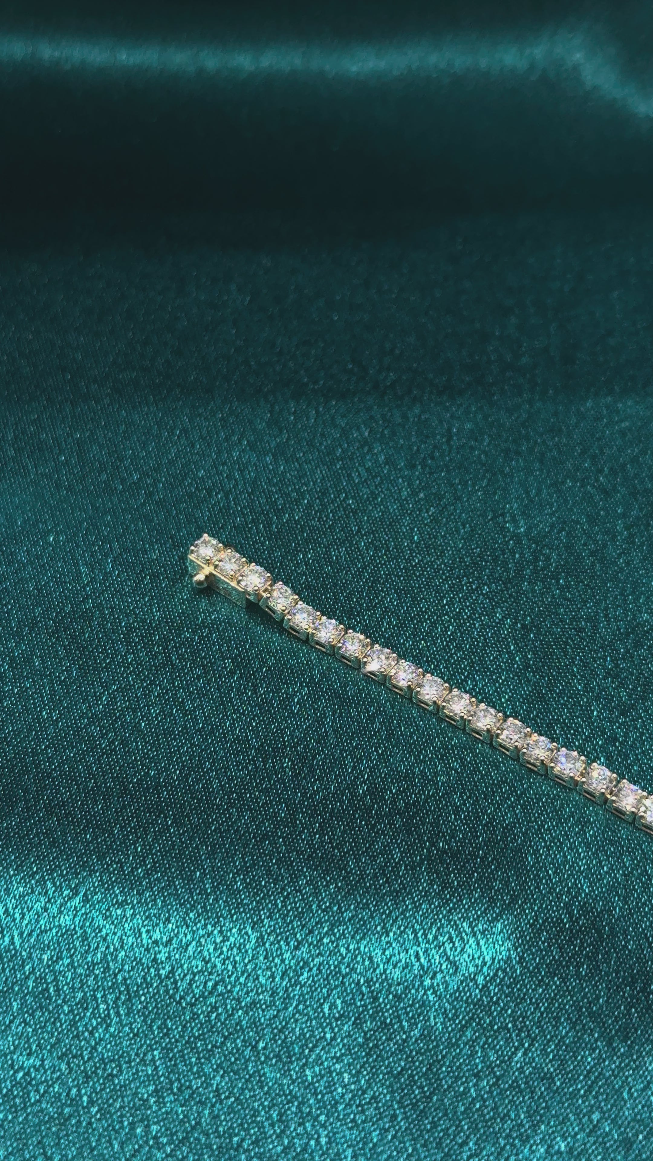 VVS Diamond Tennis Bracelet 6 Carat (8”)
