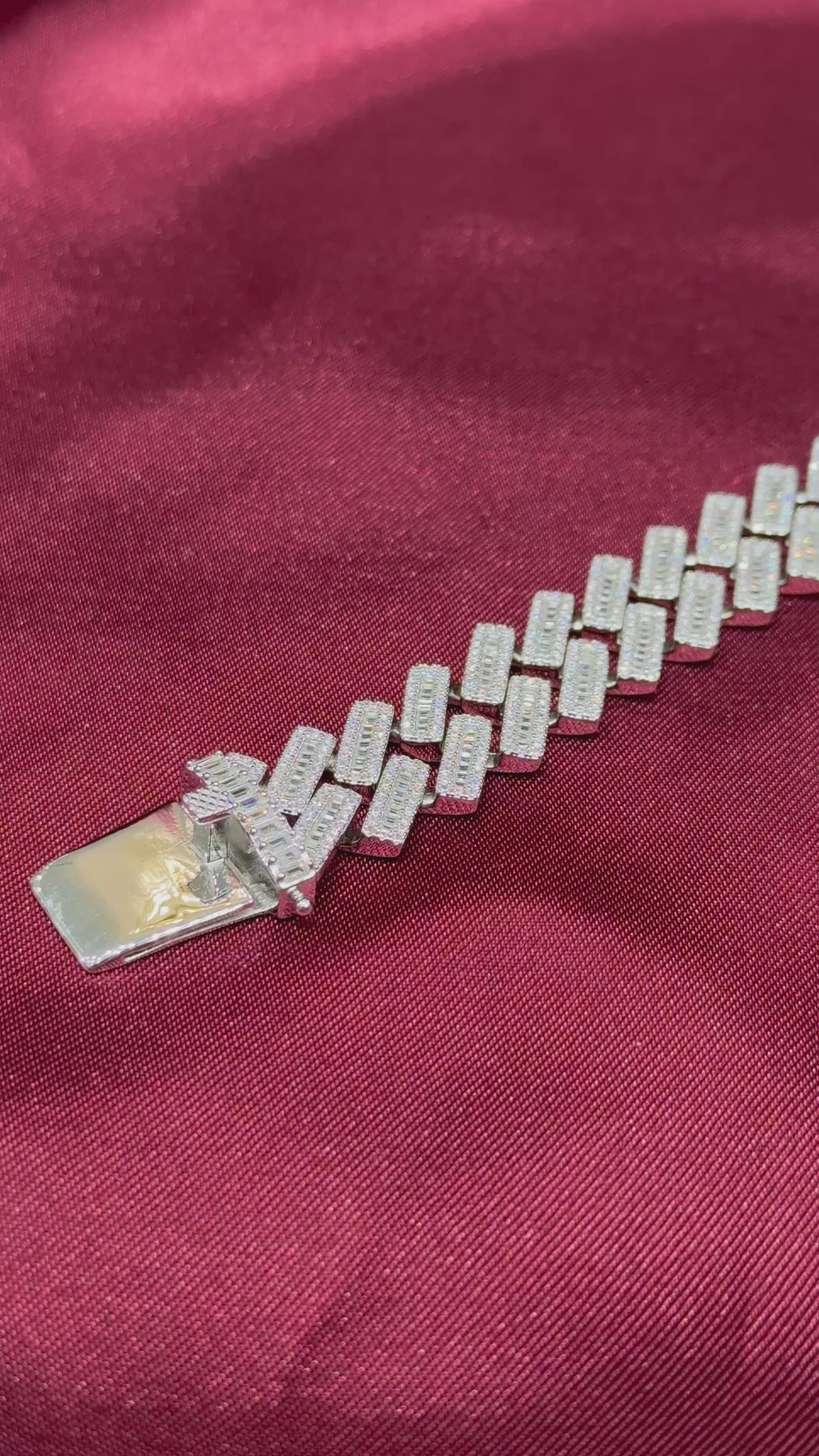 Men’s silver iced out bracelet w/ CZ diamonds (17mm)