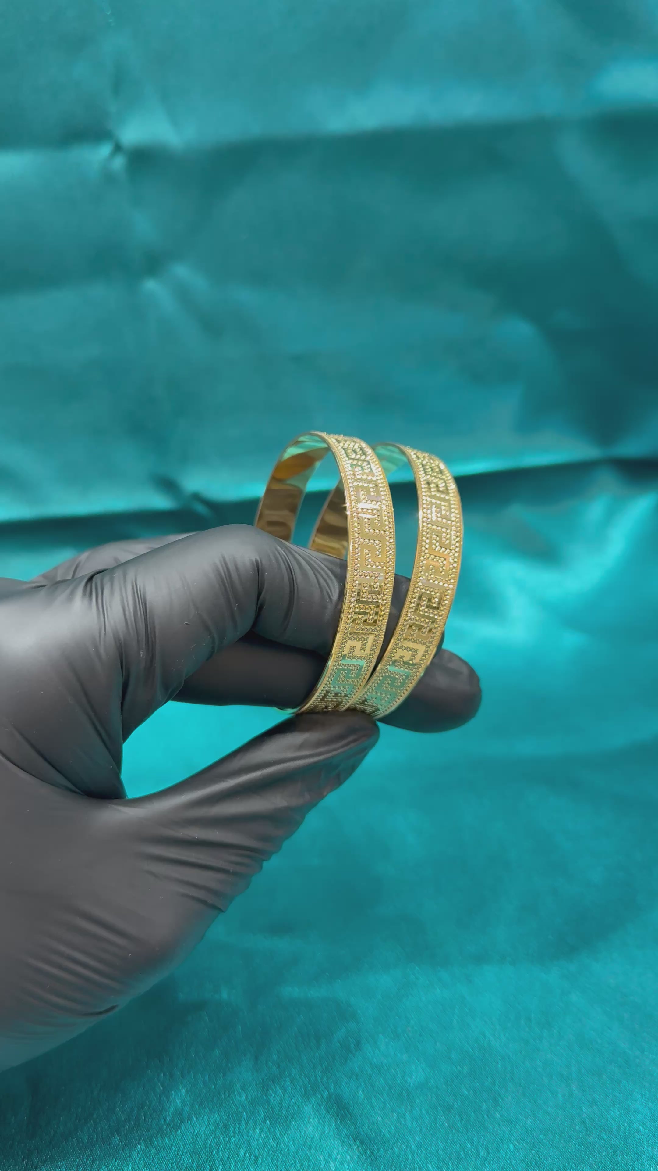 Women’s 22K Designer Bangles (Pair)